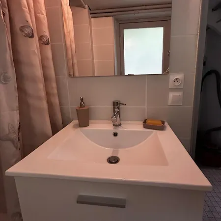 Le Fonvialane - T2 Petanque Et Verdure Apartamento *